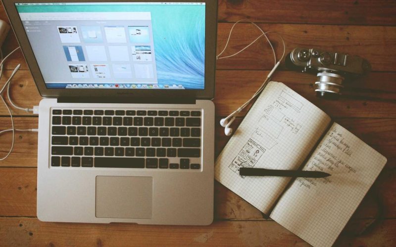 Universidades públicas testam inteligência artificial na triagem de pesquisas